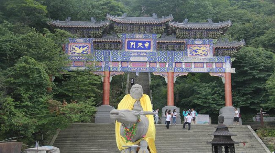 洛阳老君山,十里画屏,寨沟,追梦谷二日游